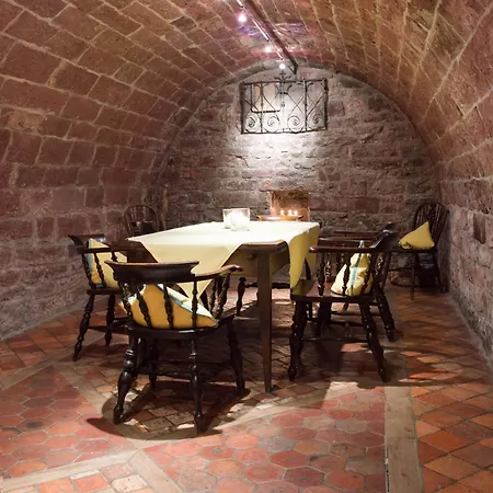 Hotel Restaurant Vinothek Lamm