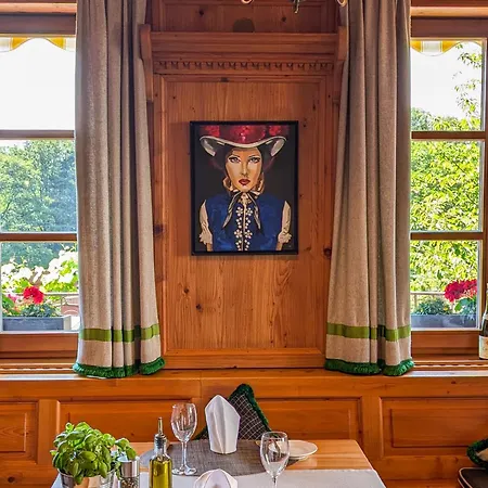 Hotel Restaurant Vinothek Lamm Bad Herrenalb