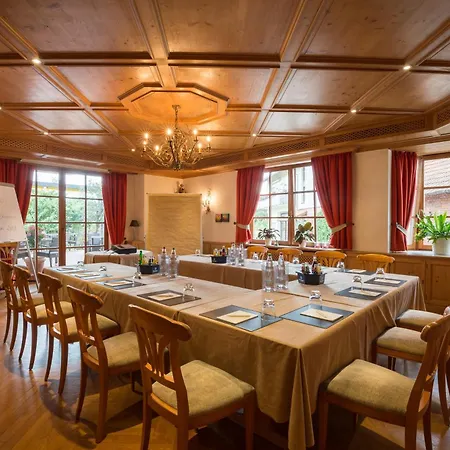 Restaurant Vinothek Lamm Hotel 3*