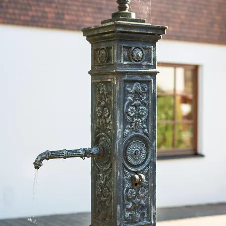 Szálloda Restaurant Vinothek Lamm Bad Herrenalb