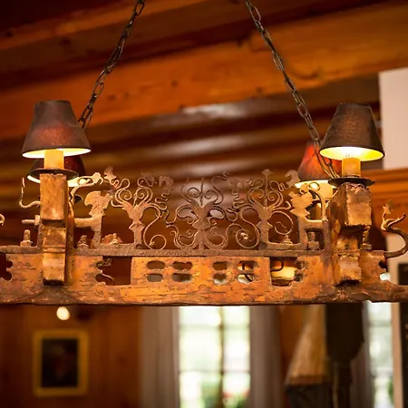 Restaurant Vinothek Lamm Hotell