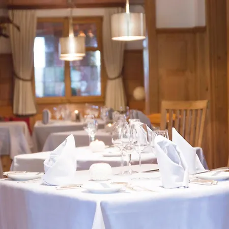 Restaurant Vinothek Lamm Hotell 3*