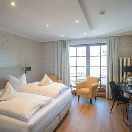 酒店 Restaurant Vinothek Lamm