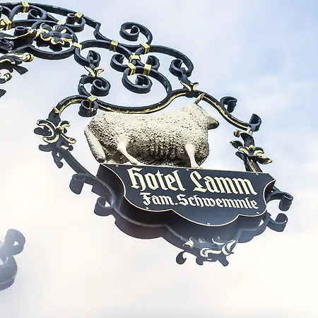 Hotell Restaurant Vinothek Lamm 3*